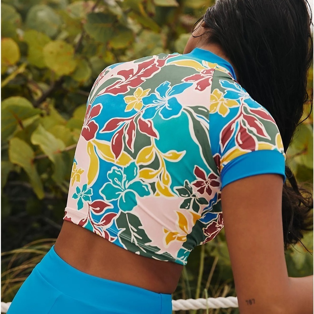 NWT Stone Fox Swim Lily Surf Top - Picture 4 of 4